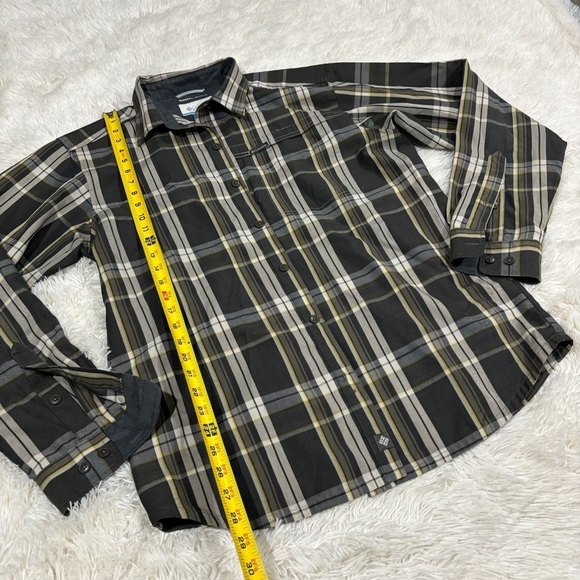 Columbia Men’s Flannel Shirt Plaid Long Sleeve Button Down Omni-Wick Vented Med - Picture 3 of 11